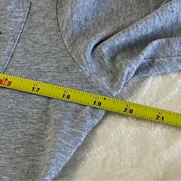 VINEYARD VINES / Youth Nantucket Long sleeve Pocket Tee Size XL - Picture 9 of 11